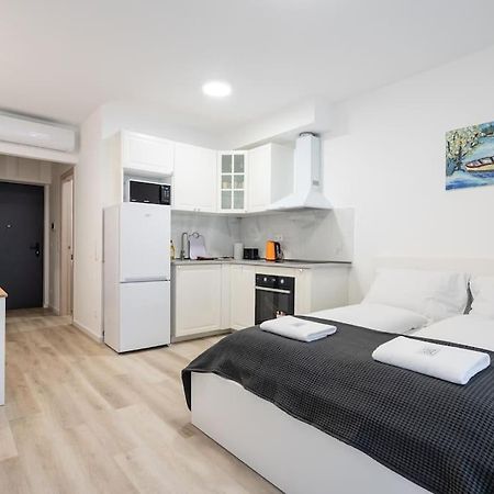 Oaks Studio With Balcony Budapeşte Dış mekan fotoğraf
