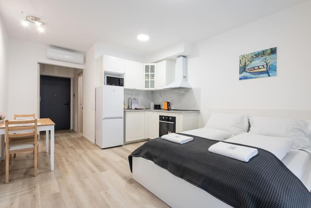 Oaks Studio With Balcony Budapeşte Dış mekan fotoğraf