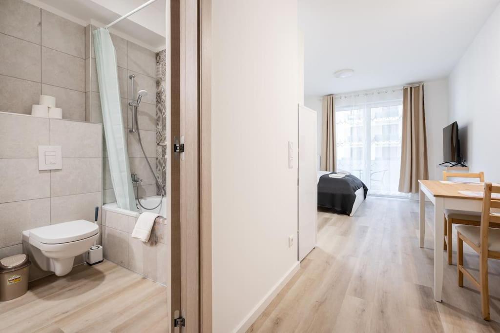 Oaks Studio With Balcony Budapeşte Dış mekan fotoğraf